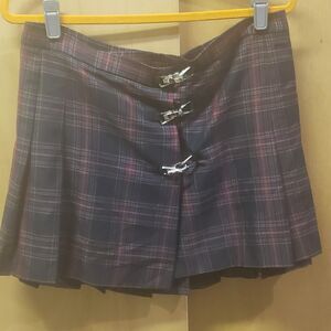 DELIA'S TARTAN KILT SKIRT Pleats & silver clasps SIZE XLARGE